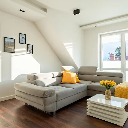 Skyline - Przy Placu Piastowskim I Blisko Term, Widok Na Sniezke, Garaz Podziemny By W Karkonoszach