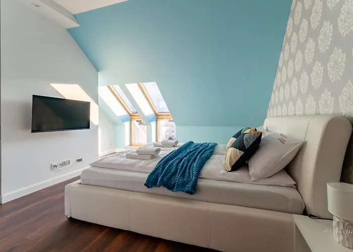 Appartement Skyline - Przy Placu Piastowskim I Blisko Term, Widok Na Sniezke, Garaz Podziemny By W Karkonoszach