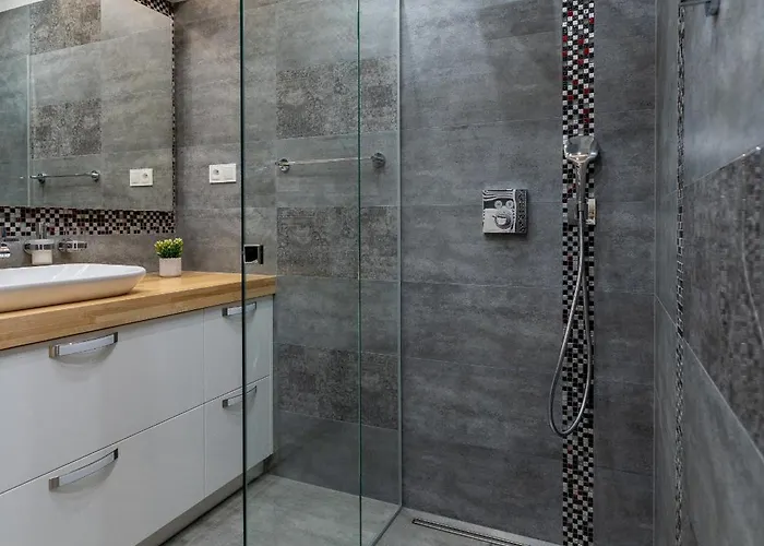 Skyline - Przy Placu Piastowskim I Blisko Term, Widok Na Sniezke, Garaz Podziemny By W Karkonoszach Appartement *