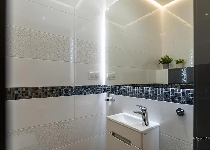 Skyline Premium - Przy Deptaku, Blisko Do Term, Parking Podziemny Lejlighed *